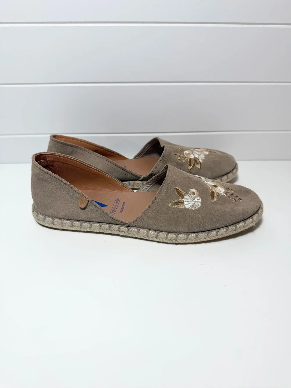 Verbenas Embroidered Taupe Floral Embroidered Women's Espadrilles suede size 41